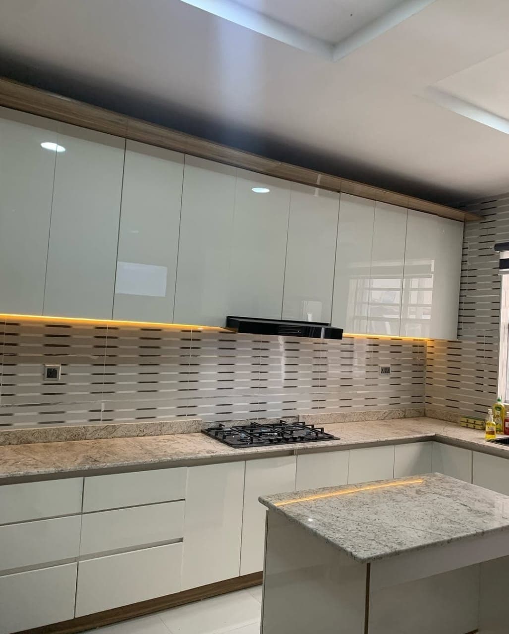 Modern High-Gloss Modular Kitchen Cabinet Set