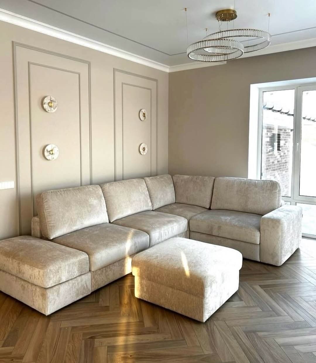 Modern L-Shaped Sectional Sofa with Ottoman